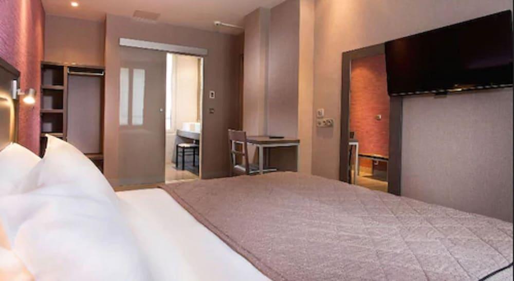 Hotel Des Pavillons Париж Екстериор снимка