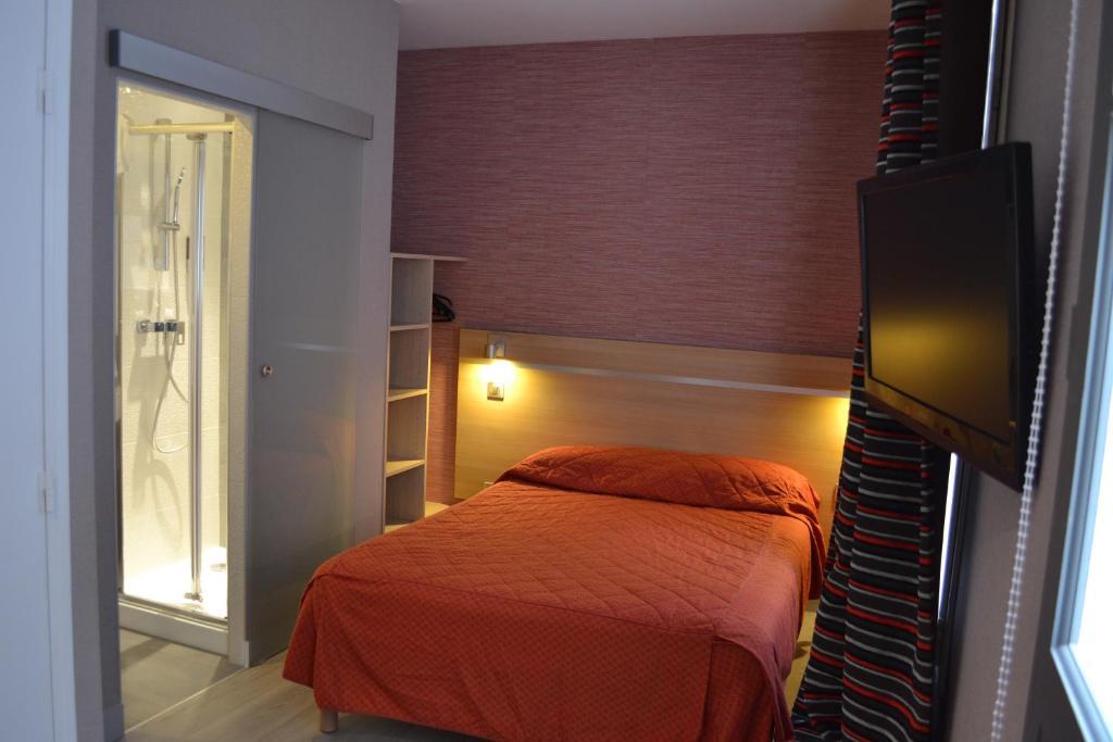 Hotel Des Pavillons Париж Стая снимка